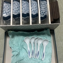 食器セットの画像