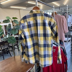 A2511-219 THE SHOP TK MIXPICE 長袖シャツ サイズ4 チェック柄 ブルー×イエロー ほつれ有りの画像