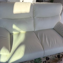 2人掛けソファーの画像