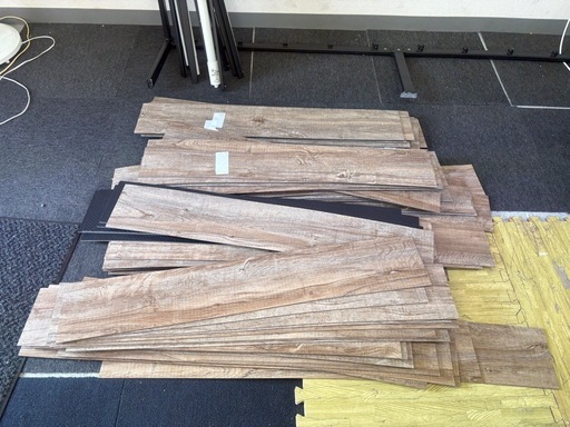 フロアタイル 70枚 約6畳分 置くだけ吸着タイプ