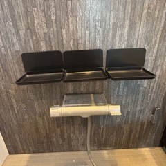 シャンプーラック/お風呂場　マグネット収納　浮かす収納　おしゃれの画像