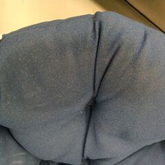 リユースのサカイ栃木店★ジモティ割あり★  1人掛けソファー（オットマン付） ネイビー×ホワイト W100×D100×H51 クリーニング済み TC11575の画像