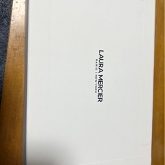 【新品未使用】 LAURA MERCIER アンバーバニラシャワーバス &ボディクリームセットの画像