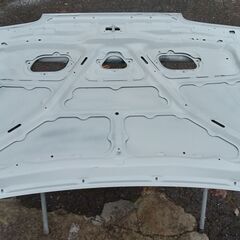 BG8Z ファミリアGTR　純正ボンネット　ジャンクの画像