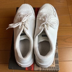 スニーカーの画像