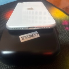 最終値下げiPhone SE2 64Gの画像