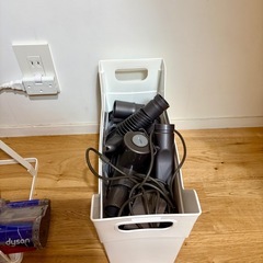 処分価格！値下げ可能　ダイソン 掃除機　スティッククリーナー Dyson V6 Fluffy [サイクロン式 /コードレス] 　　の画像