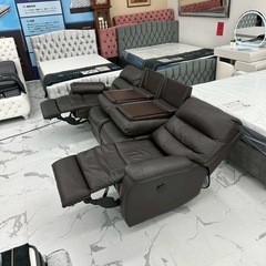🛋️本革・
電動リクライニングソファ4人掛けの画像