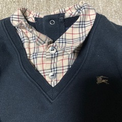 バーバリーのトレーナーの画像