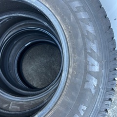 2020年製　ブリヂストン　VL-1 195/80R15 105/107L LT スタッドレスタイヤ　4本セット　ハイエースの画像