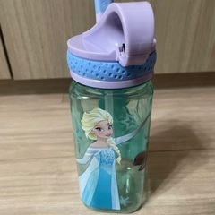 アナと雪と女王のウォーターボトルの画像