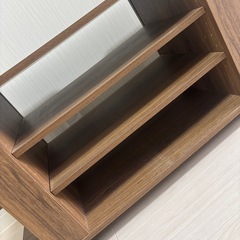 テレビ棚の画像