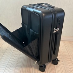 新品未使用　キャリーケースの画像