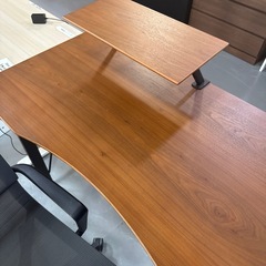 デスク、チェアセットの画像