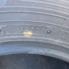 スタッドレスタイヤ　ダンロップ175/70R13の画像