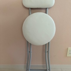 ニトリ折りたたみ椅子の画像