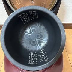 炊飯器　TOSHIBA RC-10VRE4の画像