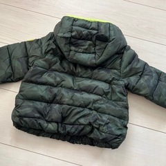 ベビーギャップ　くま耳アウター　迷彩柄　18〜24mの画像