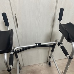 折りたたみ式ウォーカーの画像