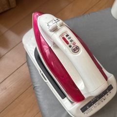 アイロン　アイロン台セットの画像