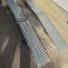  ラダーレール 2本組　折り畳み式　 　スチール製 バイク　耕うん機等搬入搬出用　の画像