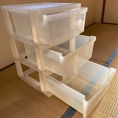 収納ケース　プラケース　衣装ケース
の画像