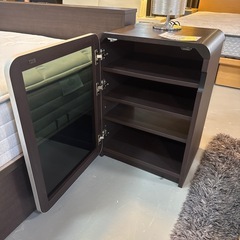 サイドテーブル、キャビネットの画像