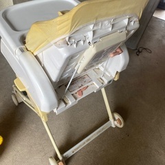 ベビー用ハイチェアを無料でお譲りします。の画像