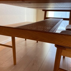 引越しのため急募！ウニコ ダイニングデーブルの画像