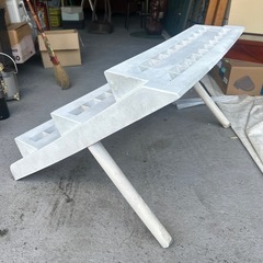 フラワースタンド　３段　花台　 　 高さ45センチ　３段　幅72センチの画像