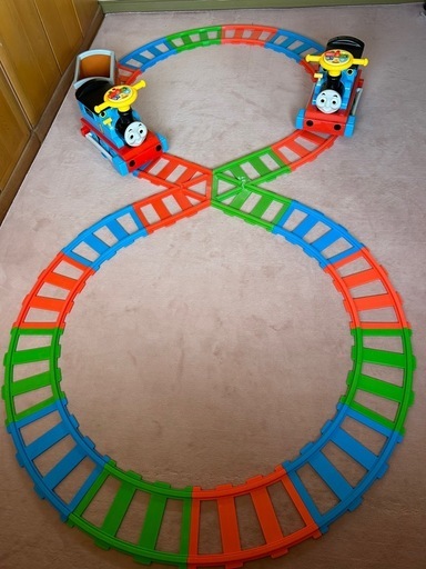 電動乗車きかんしゃトーマス2台