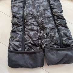 べべ　カバーオール　アウター　ベビー　迷彩柄　70〜80の画像