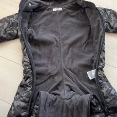 べべ　カバーオール　アウター　ベビー　迷彩柄　70〜80の画像