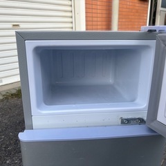 ONE STEP 2ドア冷蔵庫  2024年製の画像