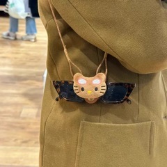 メガネの掛かりものの画像