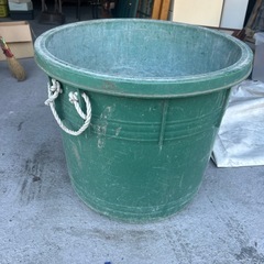 ネリ樽 75 グリーン 土木作業 左官用品 工事 大工用品 園芸 農業 モルタル 左官バケツ 道具 バケツ リス興業 開口部外寸法：φ560 高さ：470mmの画像