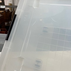 ロ 2511-342 キャスター付き 収納ボックス キズ 汚れあり へこみ・割れあり　の画像