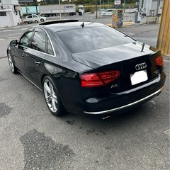 アウディA8　4.0　TFSI　クワトロ　デザインセレクション！　420馬力　IC付ターボ　4WDの画像