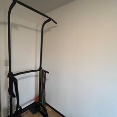 懸垂マシンの画像