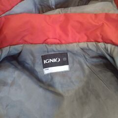 子供　ジュニア　スキーウェア　１３０サイズ　上下　の画像