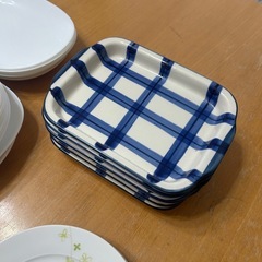 食器たくさん　セット　まとめ売り　皿　大阪　売りますの画像