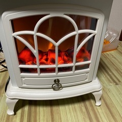 お値下げ‼️オシャレ✨な、暖炉風ヒーターの画像