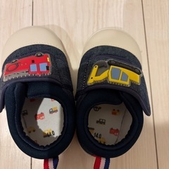 新品 14cm 男の子　はたらくくるま 働く車　ベビー 赤ちゃん 靴  の画像