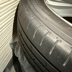 ノーマルタイヤの画像