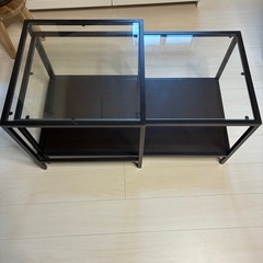 ガラステーブルの画像