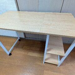 折りたたみパソコンデスク（幅107cm）の画像