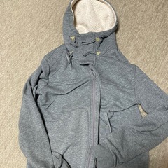 プーマパーカー
の画像