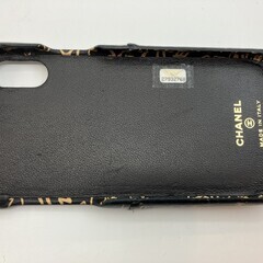 CHANEL ラムスキン iPhone X / XS スマホケース グラフィティ ココマーク 正規品の画像