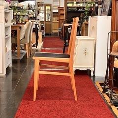 【在庫4脚】　90’s  シンプルモダンなダイニングチェア　椅子の画像