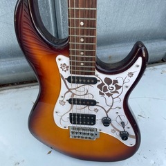 （ジャンク品）Elioth ストラトキャスター S303 サンバースト エリオスの画像